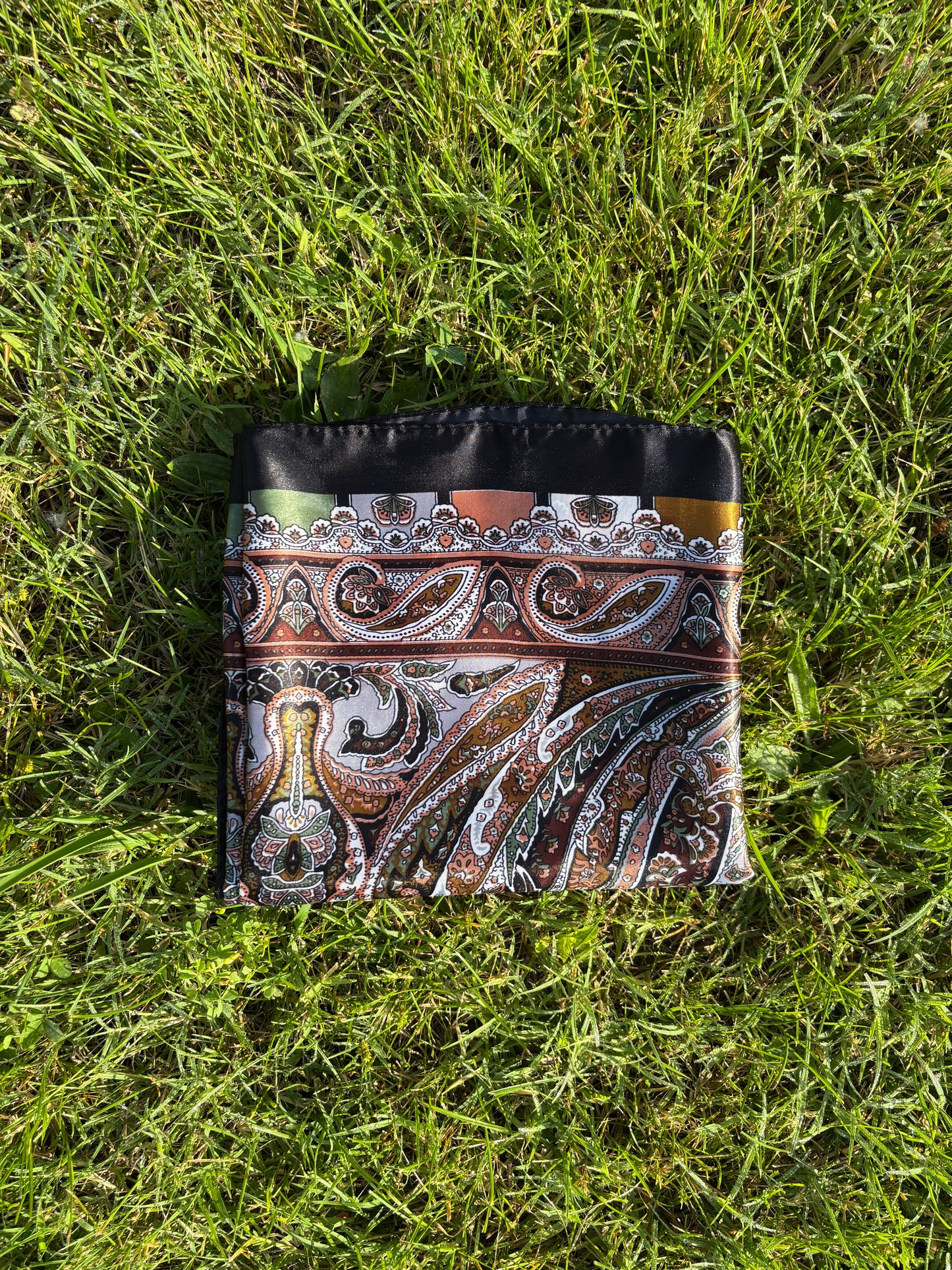 Black Full Paisley Pattern Headwrap