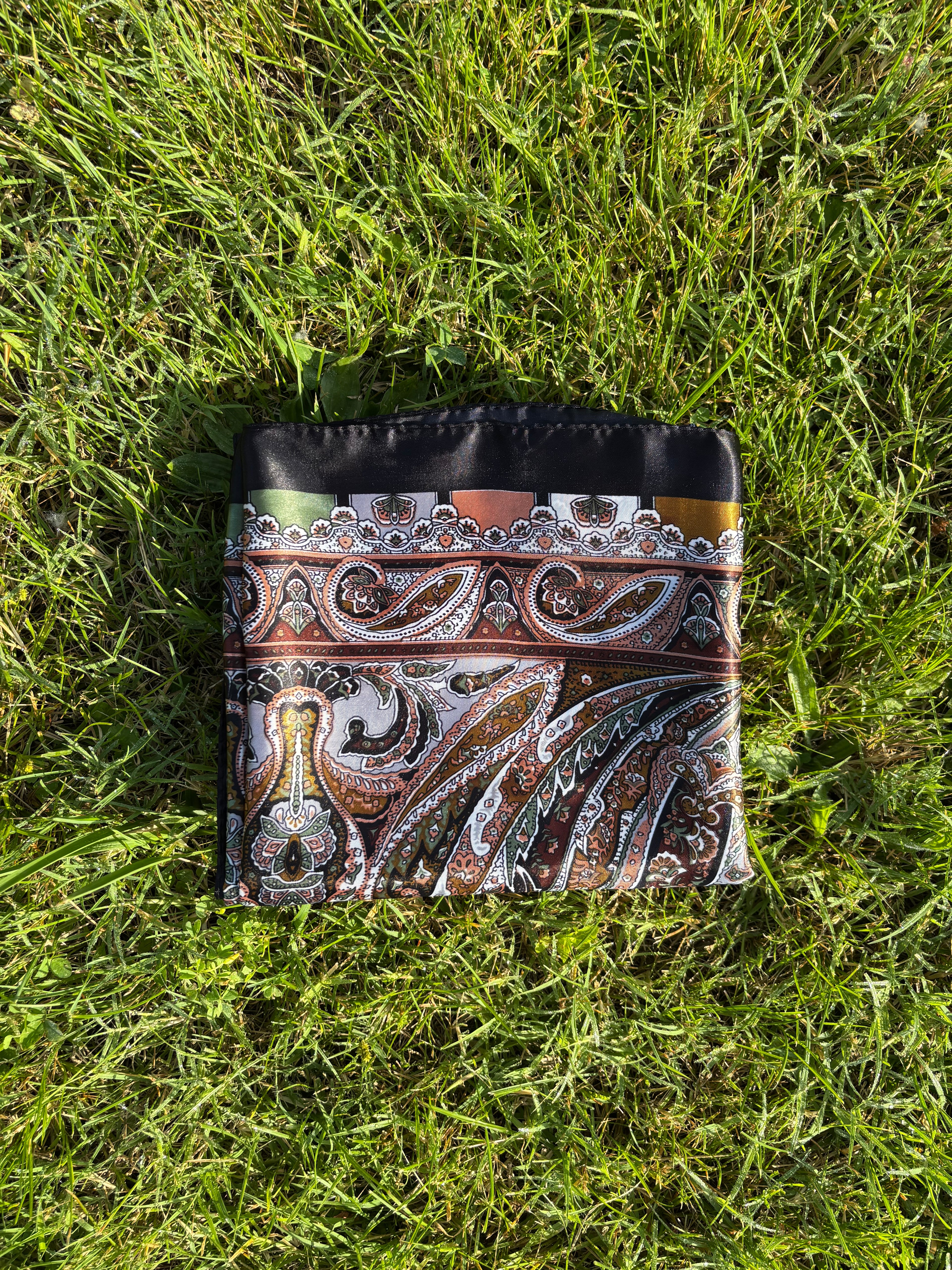 Black Full Paisley Pattern Headwrap