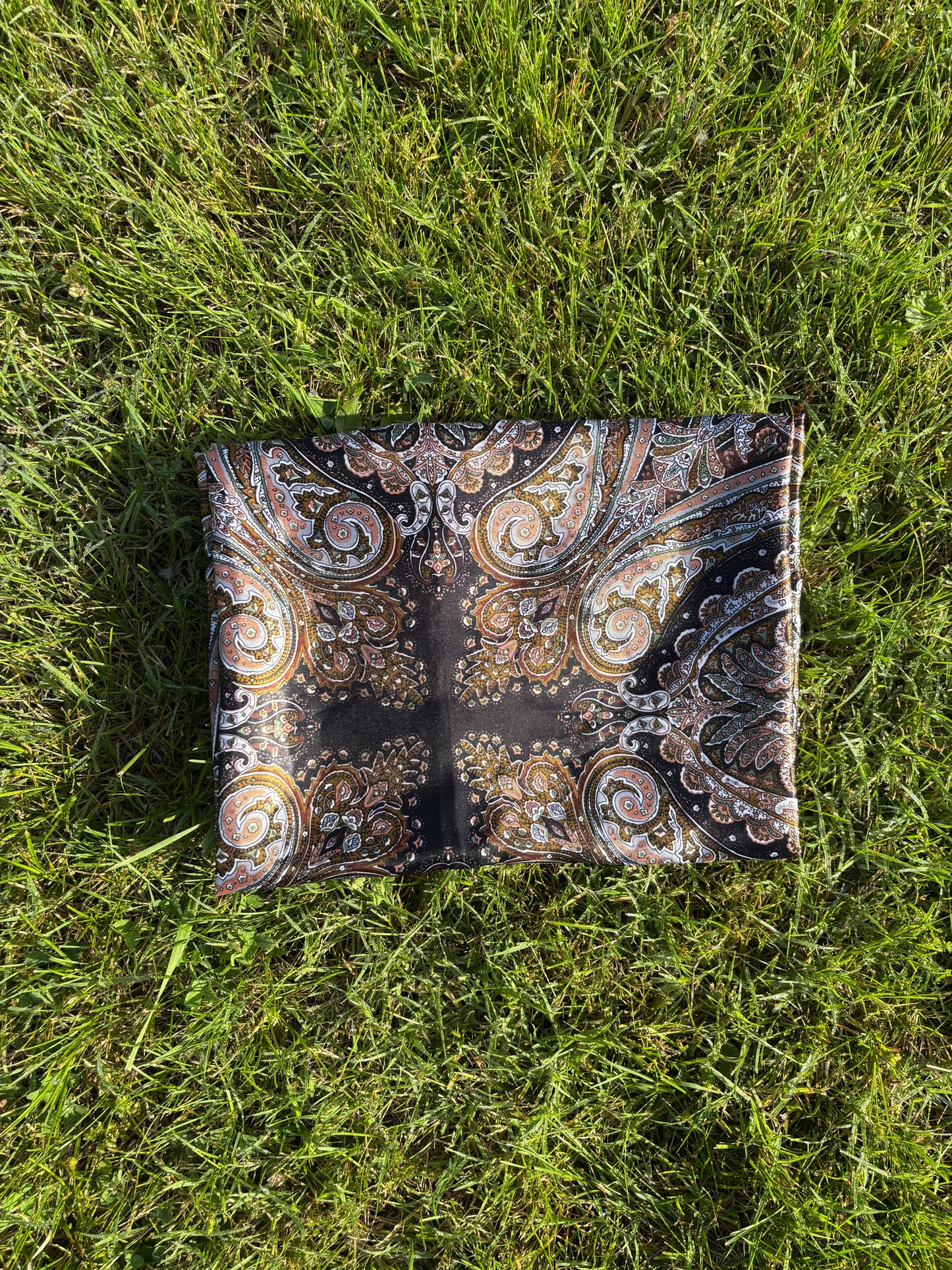 Black Full Paisley Pattern Headwrap
