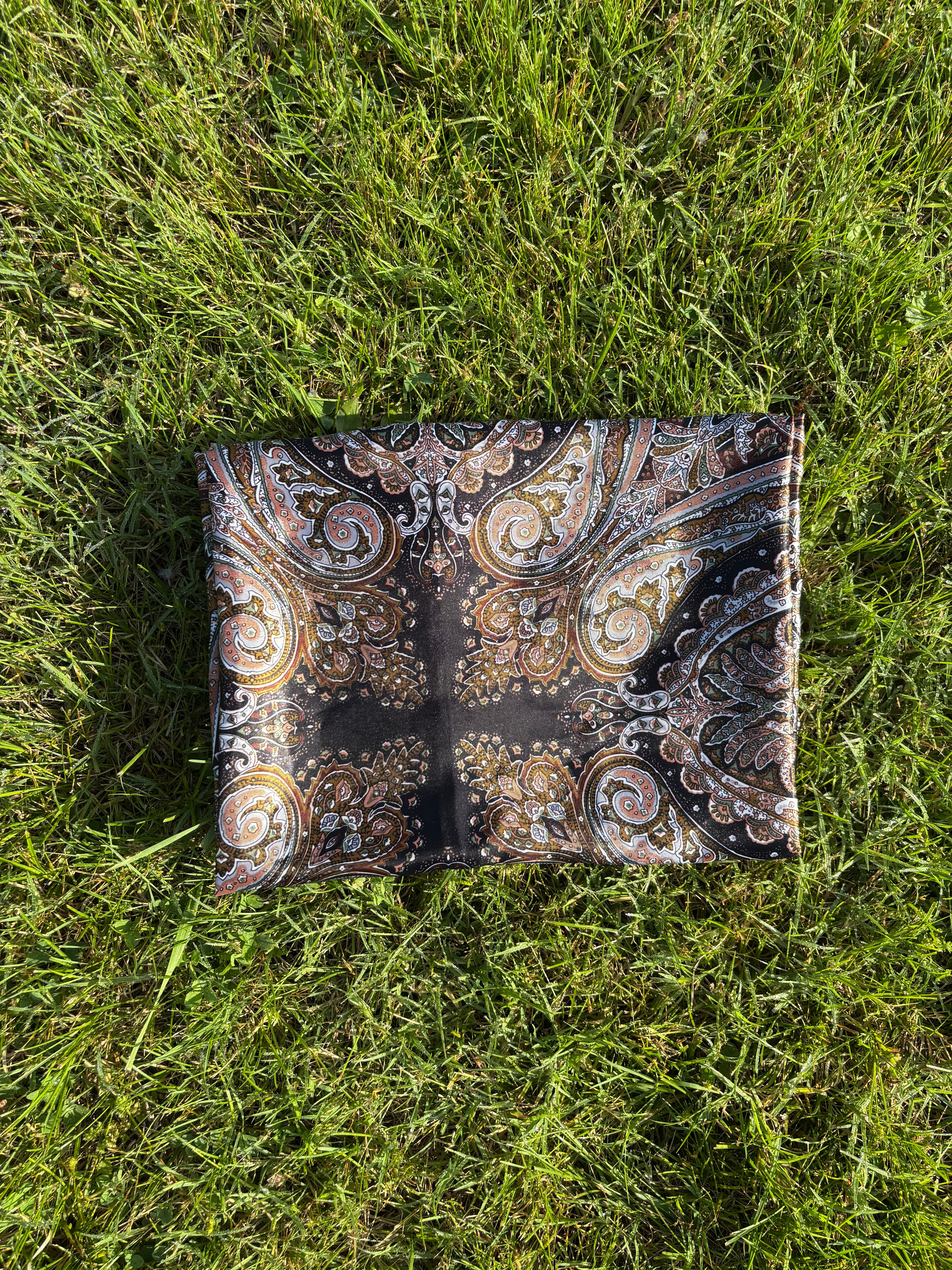 Black Full Paisley Pattern Headwrap