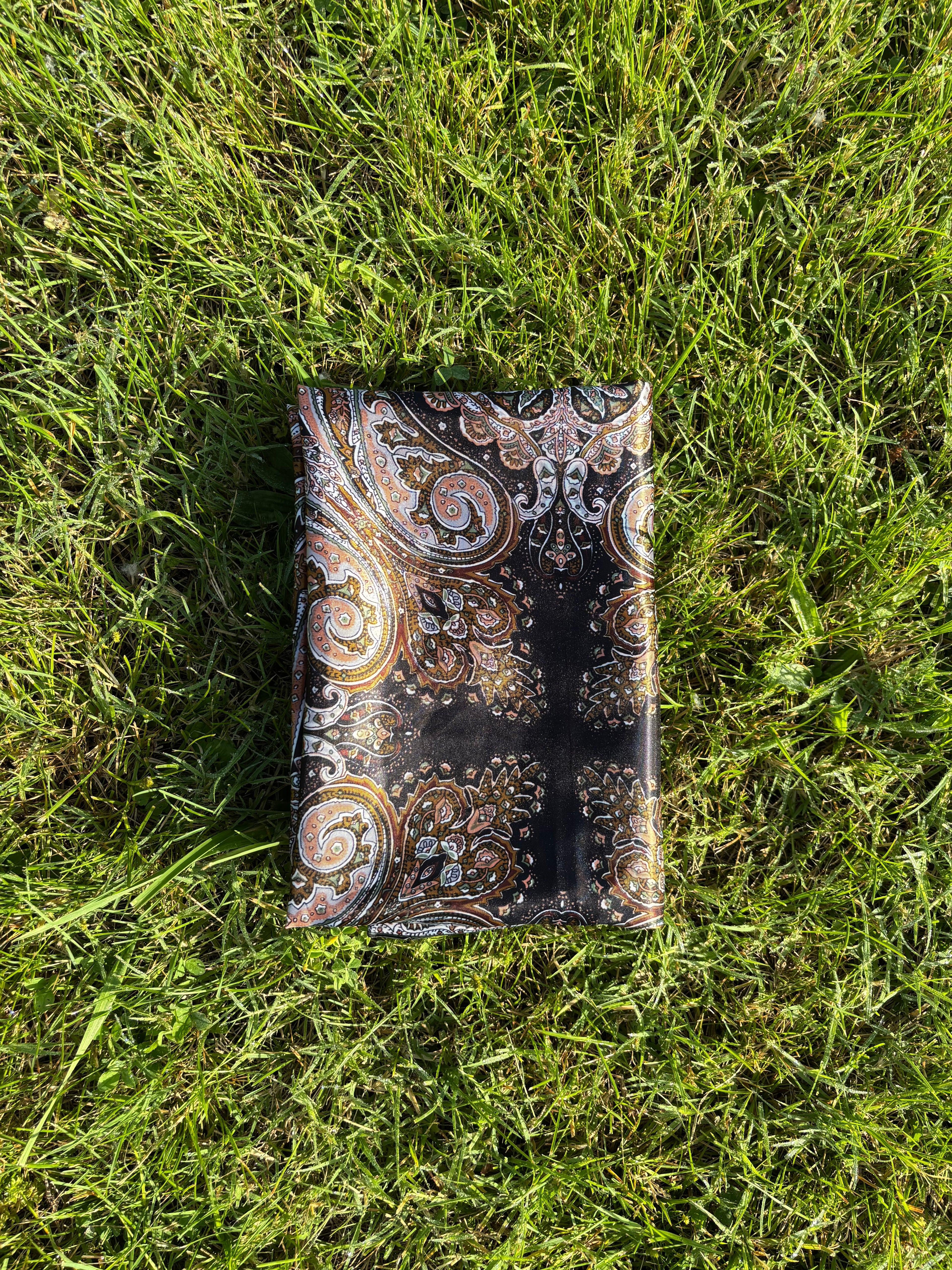 Black Full Paisley Pattern Headwrap